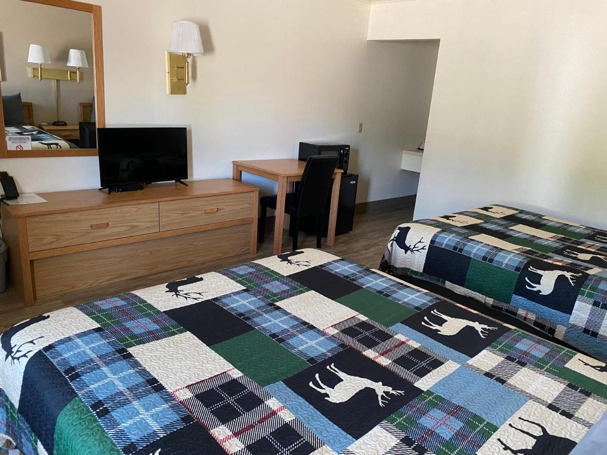 Deer Lodge Motel Sundance Eksteriør billede