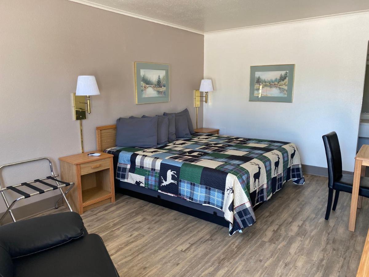 Deer Lodge Motel Sundance Eksteriør billede